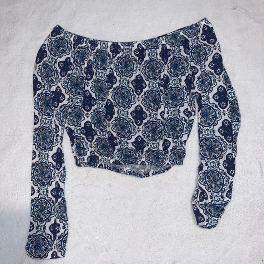 H&M blue off shoulder boho‎ top